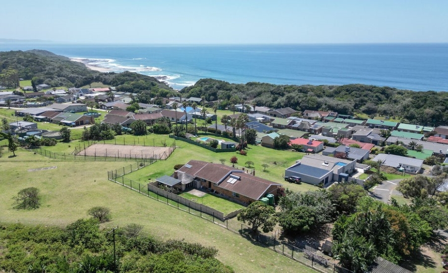 4 Bedroom Property for Sale in Queensberry Bay Eastern Cape